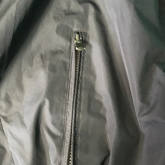 💚 3/$25 Van Heusen large black jacket with silver zipper - Picture 8 of 10